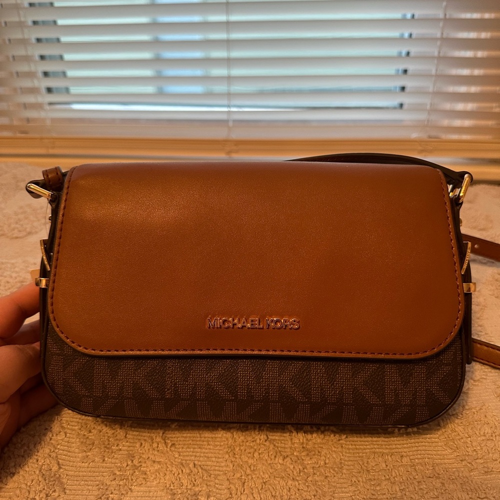 - Michael Kors Bedford Legacy Crossbody Bag